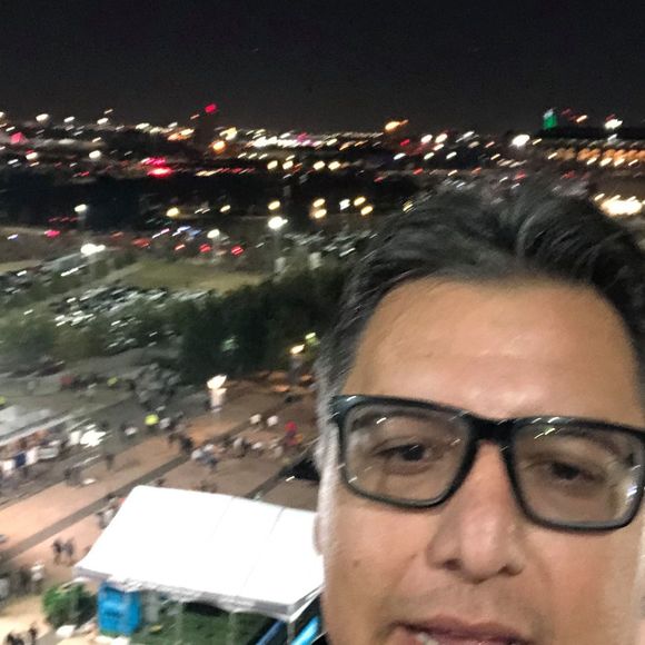 Meet your Posher, Tomas - Picture 1 of 1